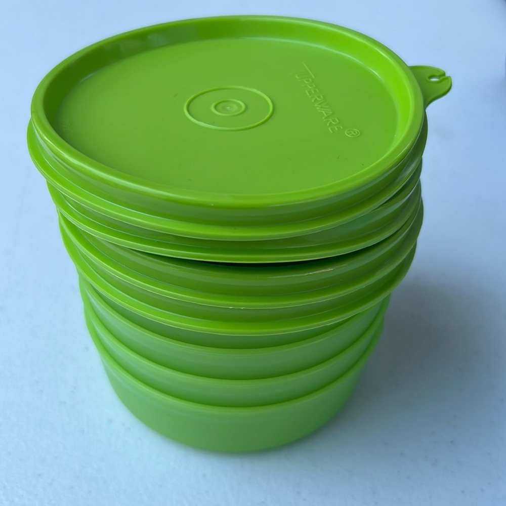 Set of 4 NEW Tupperware Small Container Bowls with Lids